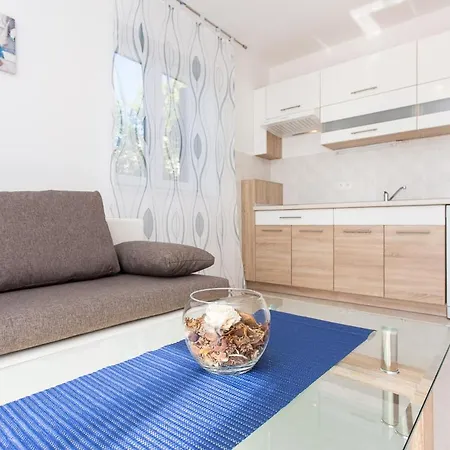 Sandra Apartment Punat